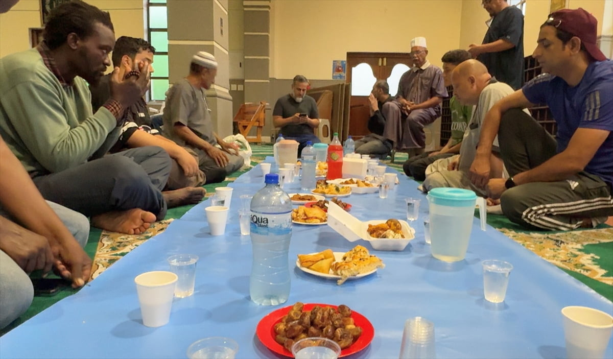 
Güney Afrika Cumhuriyeti'nde Müslüman nüfusun en yoğun olduğu Cape Town şehri, ramazanın...