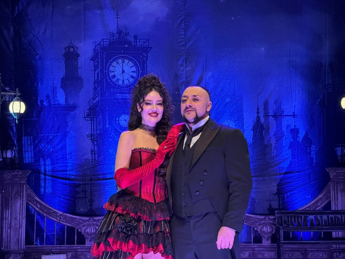 
Rock müziği sanatçısı Hayko Cepkin'in başrolünde yer aldığı "Jekyll ve Hyde Müzikali", yenilenen...