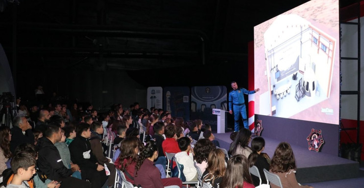 Astronot Gökhan Erdem Bursa'da Öğrencilerle Buluştu