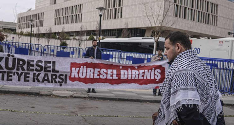 ABD Büyükelçiliği Önünde Protesto: Mescid-i Aksa’nın Kapatılması ve İran’a Saldırılar Tepki Çekti