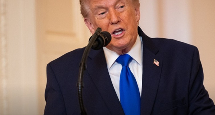 ABD: İran'la anlaşmanın tek yolu "koşulsuz teslimiyet"