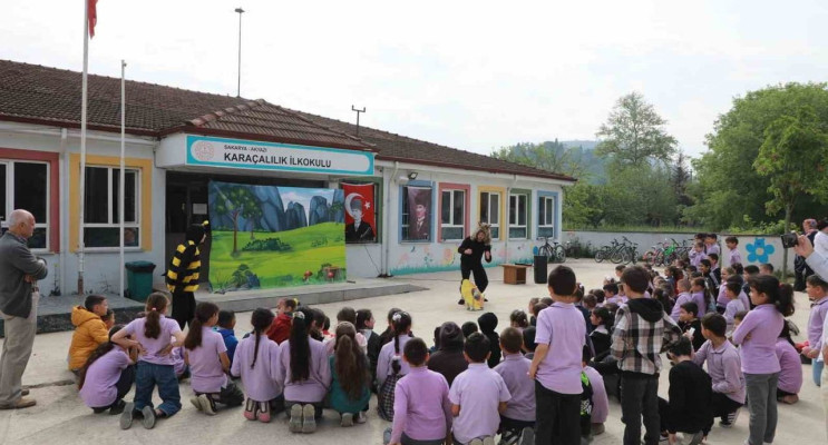 Akyazı'da 5 Bin Öğrenci Tiyatro ile Tanışıyor