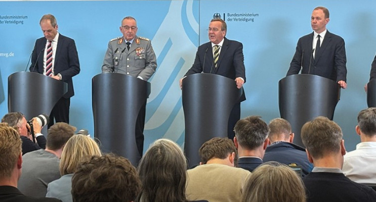 Almanya Avrupa'nın en güçlü ordusuna sahip olmayı hedefliyor