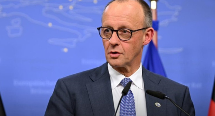 Almanya Başbakanı Merz’in “Suriyelilerin Yüzde 80’i Dönecek” Açıklaması Tepki Topladı