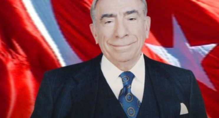 Alparslan Türkeş’in Hayatı ve Milliyetçilik Mücadelesi