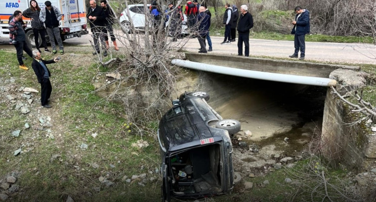 Amasya'da feci kaza: 3 kişi yaralandı