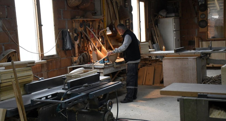 Anadolu'nun sesi: Canan Horuz'un El Yapımı Bağlamaları