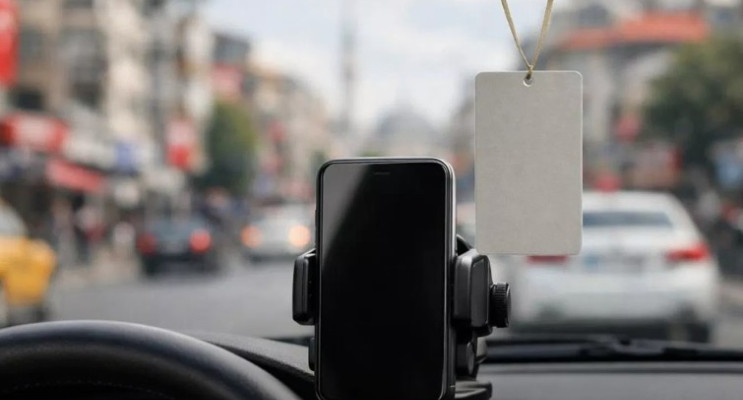 Araç içi multimedya ve aksesuarlara ilişkin yeni trafik yönetmeliği yürürlüğe girdi