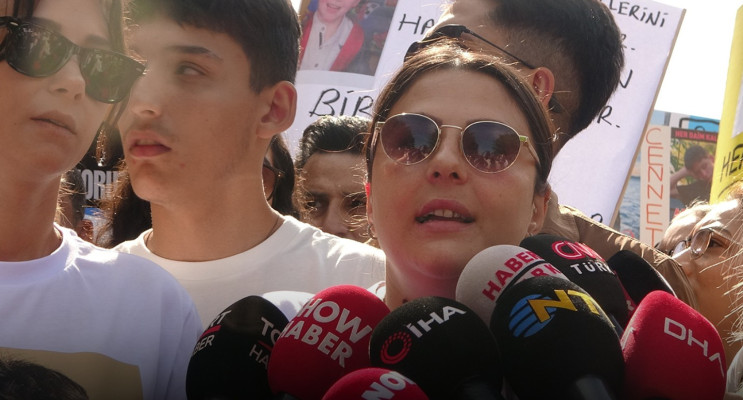 Atlas Çağlayan Davası Öncesi Adliye Önünde Gerginlik: Acılı Anneden Adalet Çağrısı