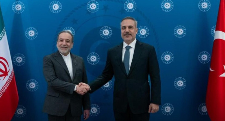 Bakan Fidan, İranlı mevkidaşı Arakçi ile görüştü