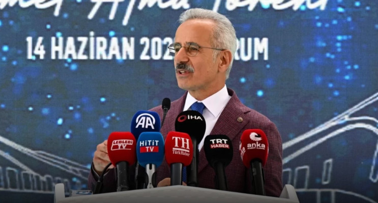 Bakan Uraloğlu’ndan Hızlı Tren Müjdesi: Ankara-Samsun 2,5 Saate İnecek