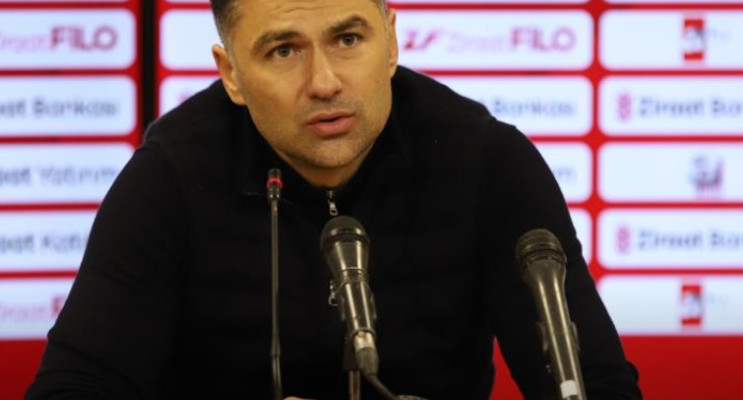 Burak Yılmaz: “Hakemler ve sistem üzerime oynadı” diyerek istifa etti