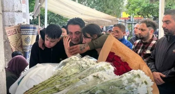Burun Estetiği Ameliyatında Hayatını Kaybeden Hatice Son Yolculuğuna Uğurlandı