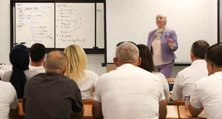Büyükşehir'den sürücülere vatandaş memnuniyeti odaklı eğitim