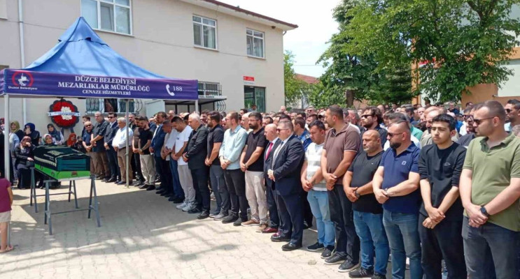 Düzce belediye başkanının şoförü erdem çakır son yolculuğuna uğurlandı