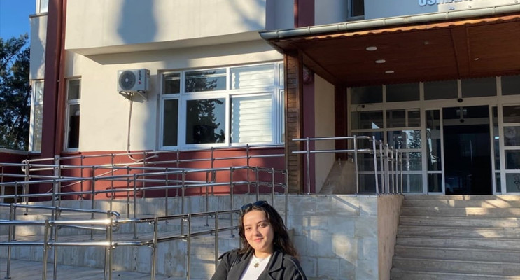 Elif'in Lösemiyle Mücadelesi ve Eğitime Dönüşü