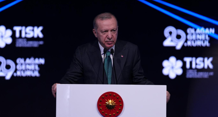 Erdoğan’dan İşverene Net Mesaj: “Asgari Ücret Masasında Taşın Altına Elinizi Koyun”