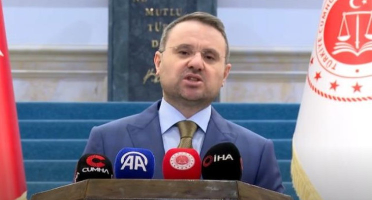 Gürlek: "Adaletin Terazisi Statüye Göre Tartmaz"