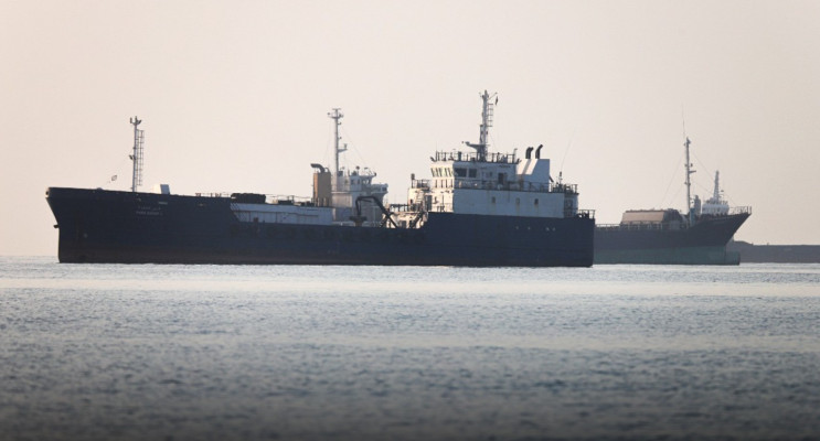 Hürmüz Boğazı'nda tanker krizi: İran izinsiz geçiş yapan gemileri geri çevirdi