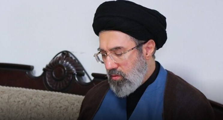 İran Dini Lideri Hamaney'den Bayram Mesajı: "Körfez ABD üsleri için artık güvenli kalkan olamayacak"