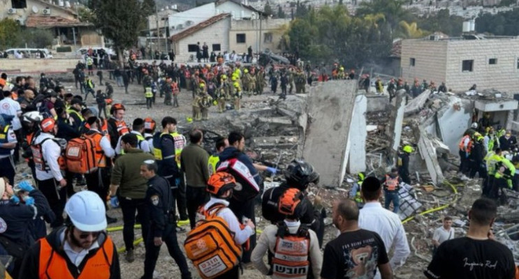 İran'dan İsrail'e balistik füze saldırısı; 20 yaralı