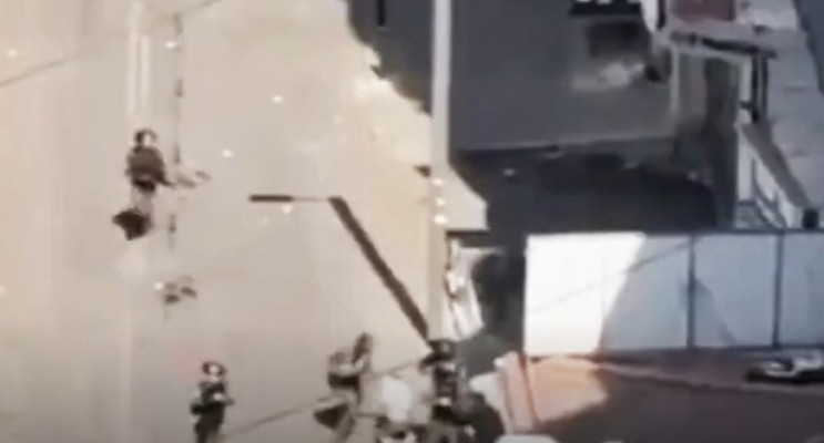 İsrail Doğu Kudüs’te Engelli Filistinli Çocuğu Darp Etti, Gözaltına Aldı