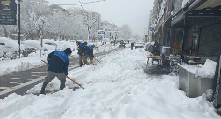 Kahramanmaraş'ta Kar Yağışı Devam Ediyor