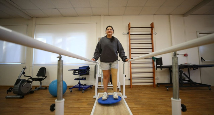 Melike'nin Hikayesi: Depremden Sonra Protezle Yeniden Hayata Tutunmak