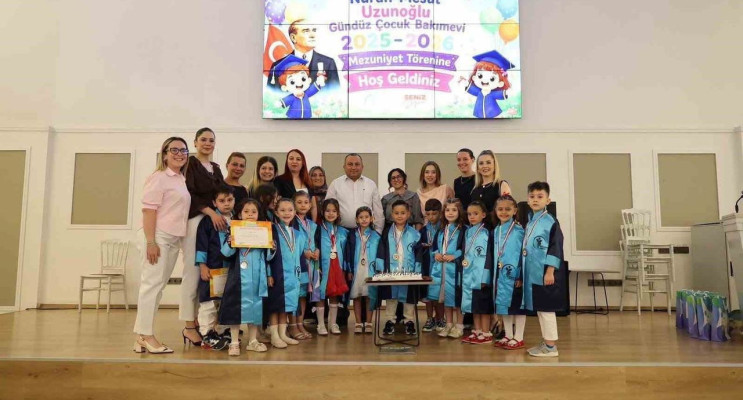 Merkezefendi'de miniklerin mezuniyet heyecanı
