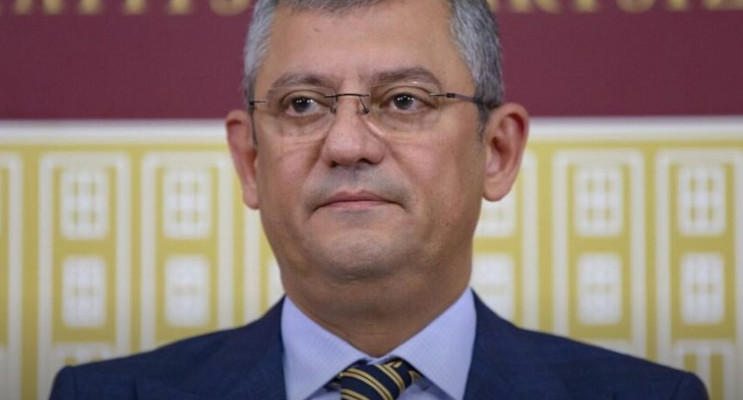 Özgür Özel’den Erdoğan’a 1 Mayıs Çağrısı: “Gerekirse Kol Kola Gireceğiz”