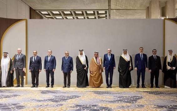 Riyad'da Kritik Toplantı: İran'a Ortak Uyarı