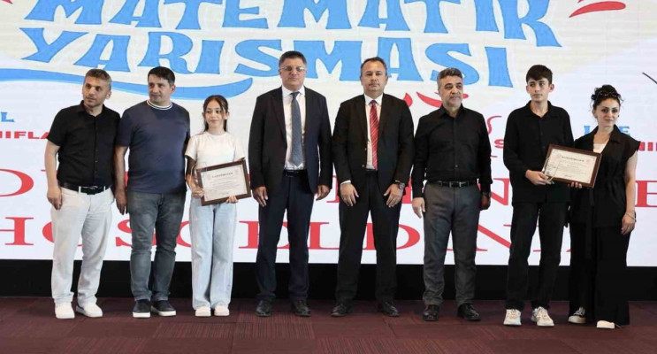 Samsun'da matematikte dereceye giren imam hatipliler ödüllerini aldı