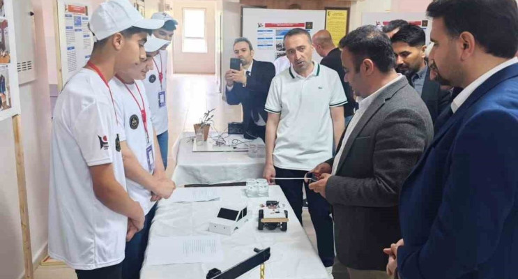 Silvan'da Bilim ve Teknoloji Zirvesi: TÜBİTAK 4006 Bilim Fuarı