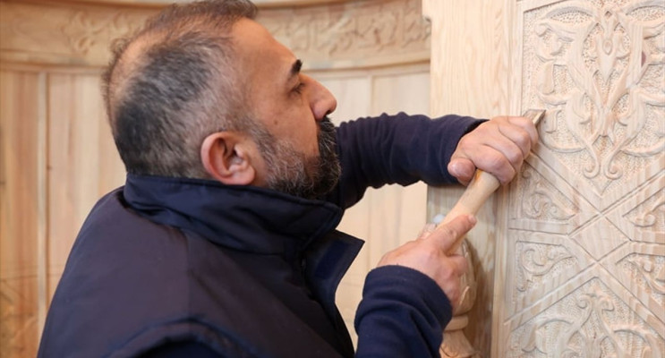 Sivaslı Usta, Selçuklu Motifleriyle Mihrap Yaptı
