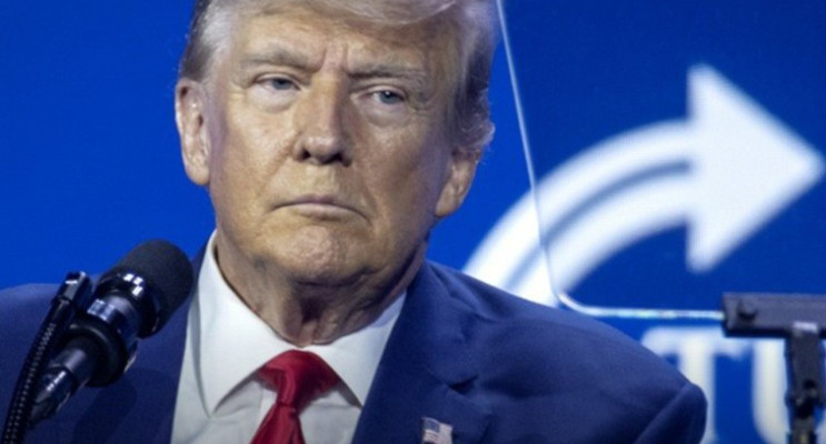 Trump İran'ın Hürmüz Boğazı için ABD’den yardım istediğini iddia etti