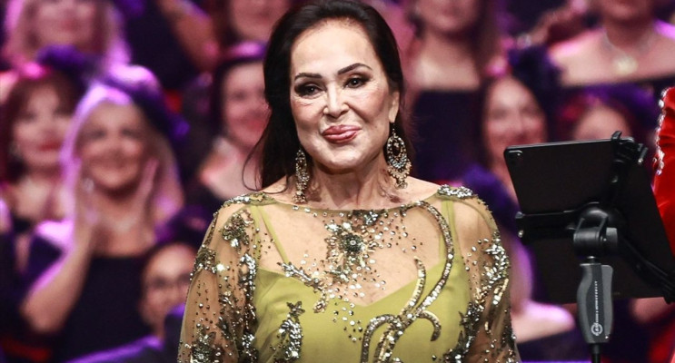 Türkan Şoray ve İyilik Korosu Mersin'de Büyüledi