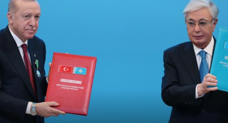 Türkiye ile Kazakistan Arasında Stratejik İşbirliği Güçlendi: 13 Anlaşma İmzalandı