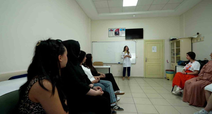 Ücretsiz İngilizce ve Almanca konuşma kulübü hayata geçirildi