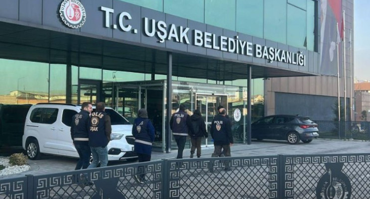 Uşak Belediyesi’nde rüşvet skandalı: Başkan dahil 11 kişi gözaltında