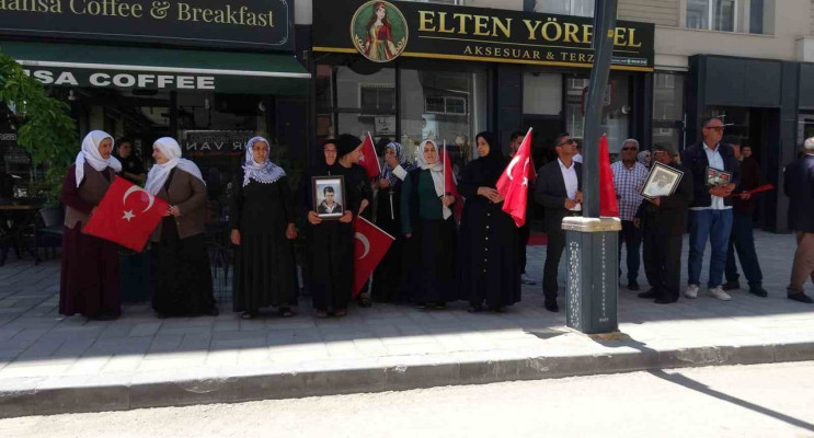 Van'da evlat nöbeti 120'inci haftasında devam ediyor