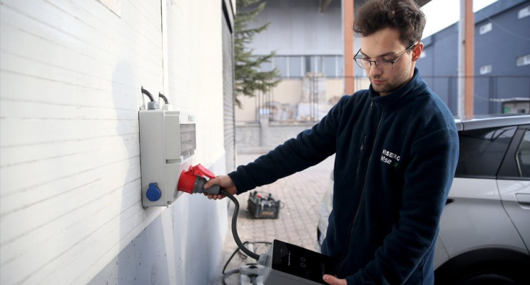 Yapay Zeka Destekli Şarj Ünitesi Geliştirildi