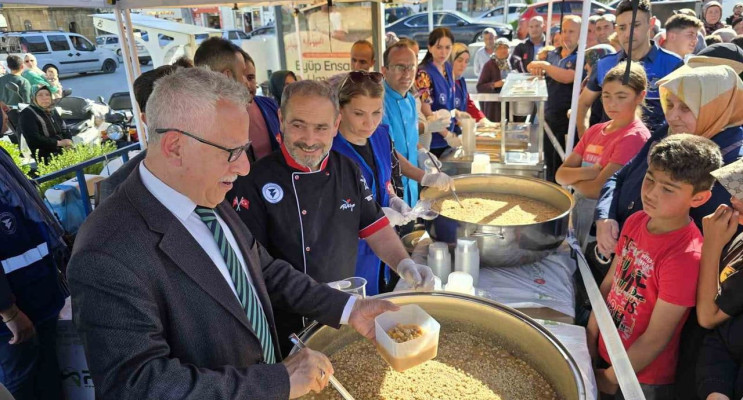 Yozgat Belediyesinden Muharrem ayına özel aşure ikramı