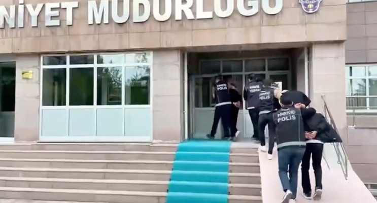 Zehir tacirlerine operasyon yağmuru: 976 kişi tutuklandı