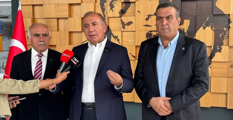 Gürsel Tekin, İşten Çıkarma İddialarını Yalanladı