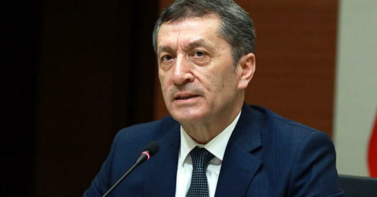  Ziya Selçuk Kimdir?