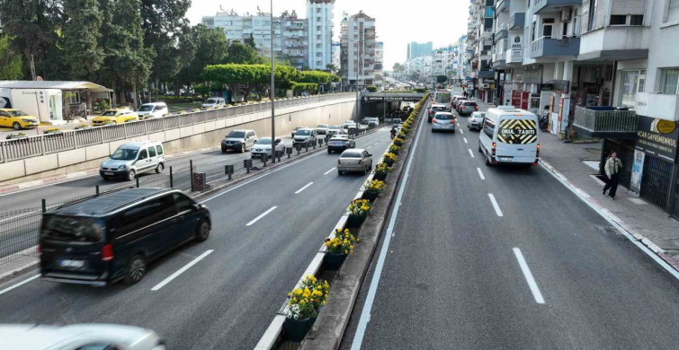 100. Yıl Bulvarı'nda 5. Etap Asfalt Çalışması Tamamlandı