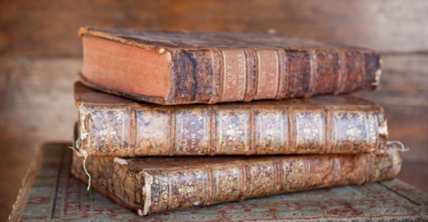 107 Yıllık 4 Bilim Kitabı Ele Geçirildi
