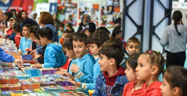 11. Malatya Anadolu Kitap Fuarı Devam Ediyor