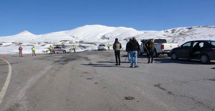 11 Vatan Evladının Şehit Düştüğü Köye Giriş ve Çıkışlar Kapatıldı