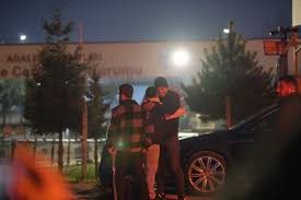 11’inci Yargı Paketi yürürlükte: Cezaevlerinde tahliye başladı, kapılarda bayram havası